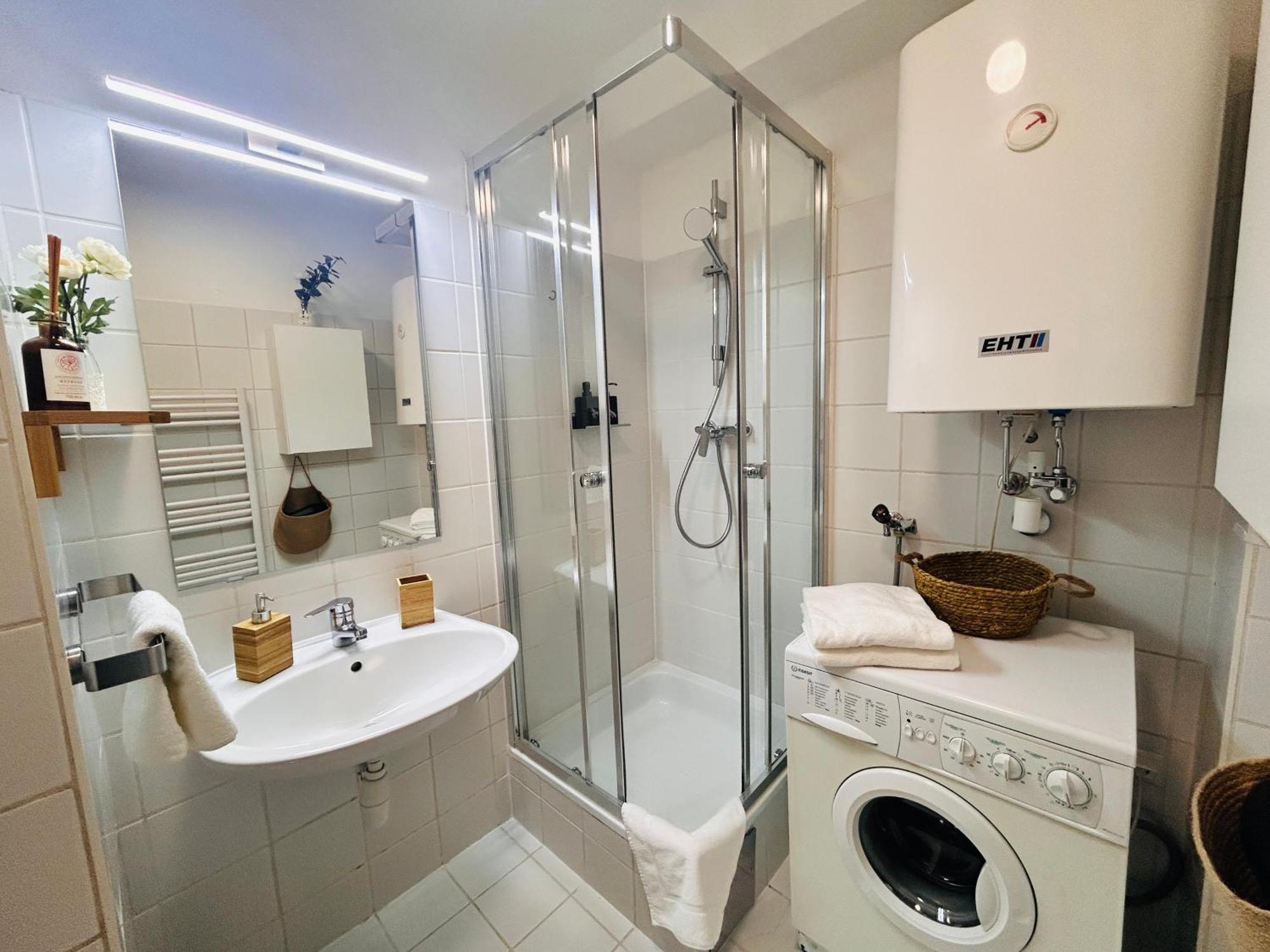 Gemuetliche Wohnung Naehe Hauptbahnhof Und Zentrum Wien Exteriör bild
